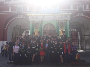 выпускники